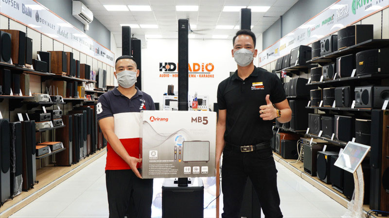 khách hàng mua Loa Arirang MB5 tại HDRADIO